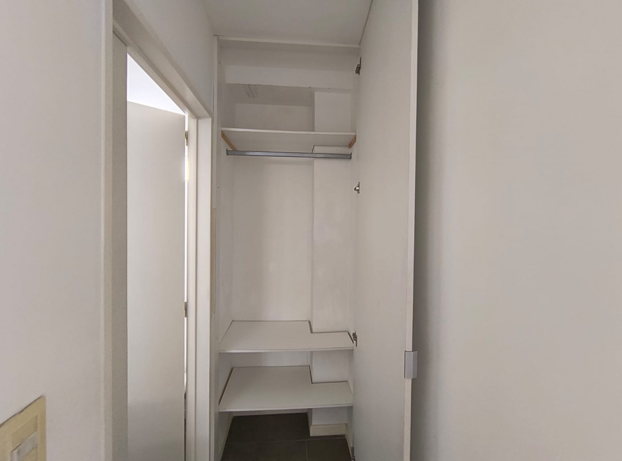 Alquiler de Monoambiente Moderno con Balcon y Vista Abierta