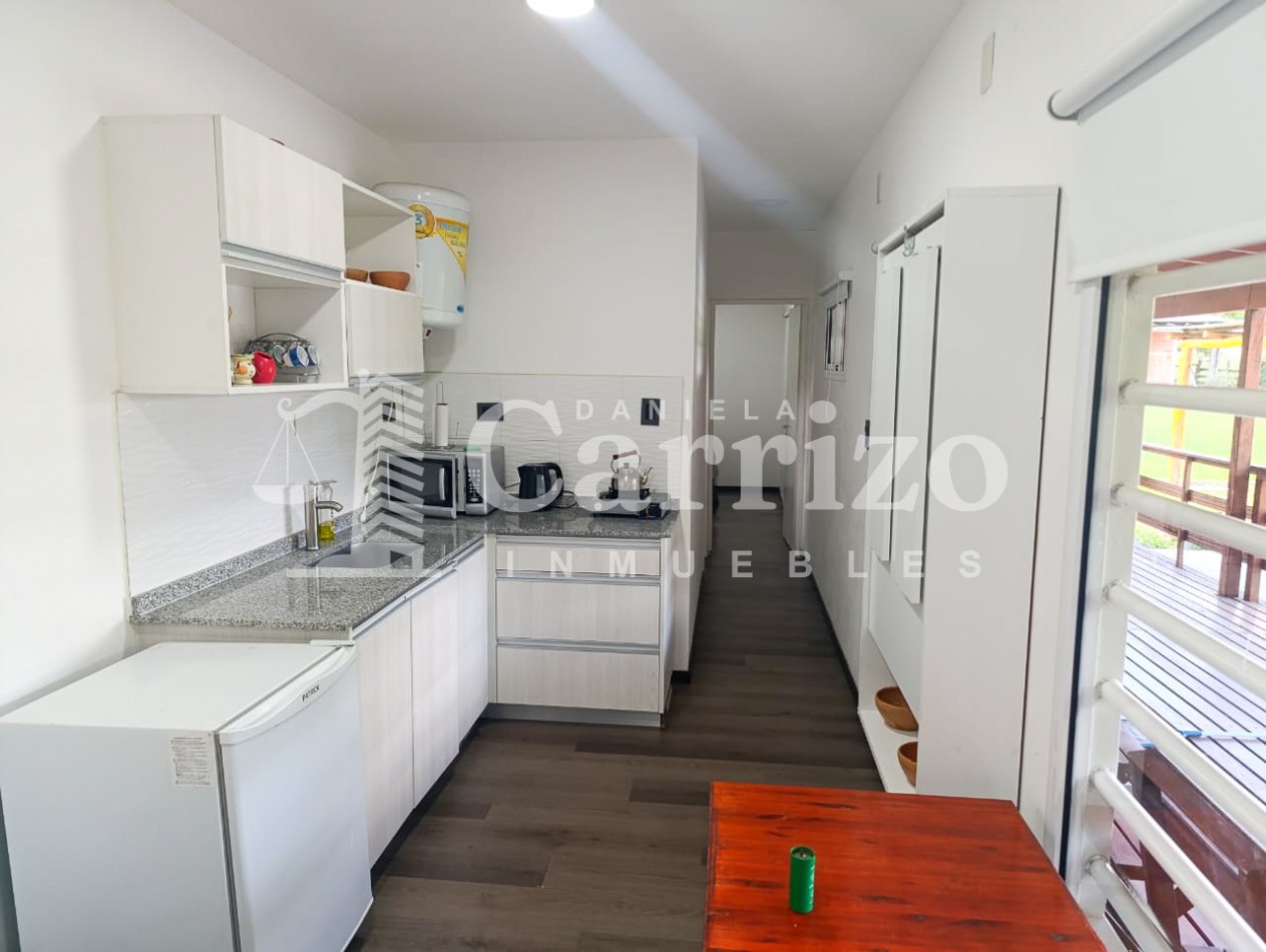 MODERNA Y SUSTENTABLE CASA CONTAINER 