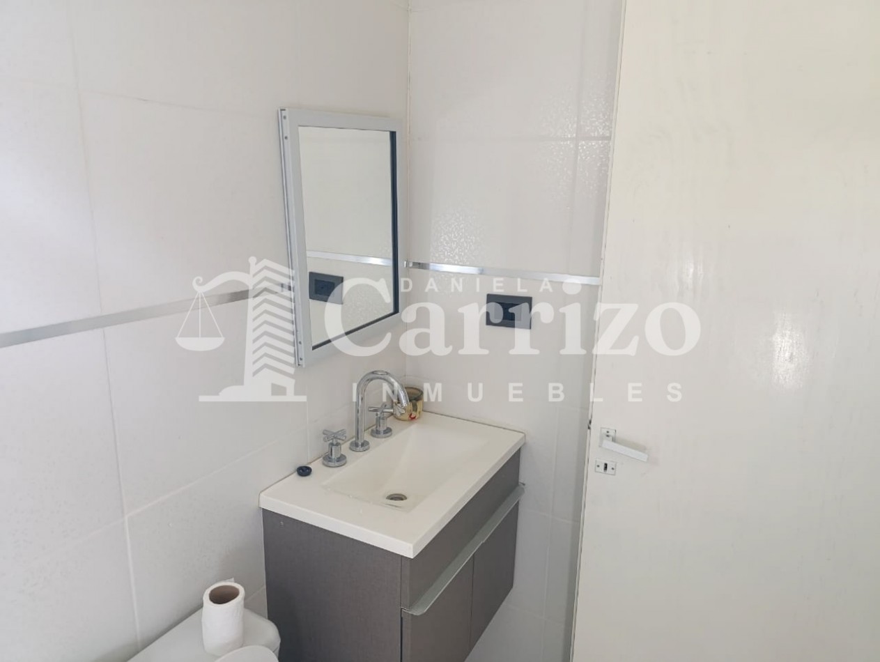 MODERNA Y SUSTENTABLE CASA CONTAINER 