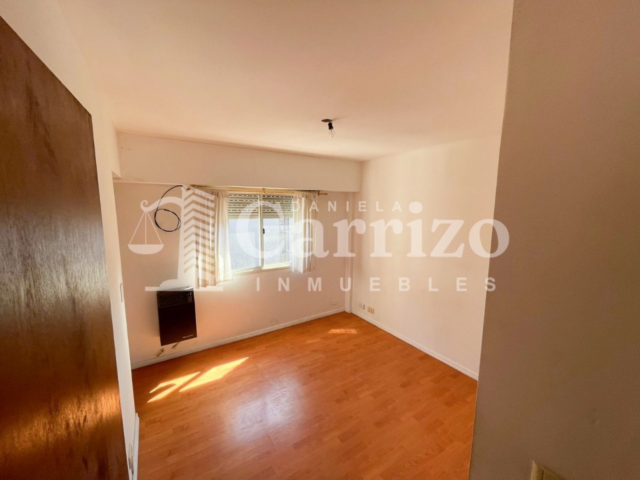 DEPARTAMENTO EN VENTA EN EL CENTRO DE CASTELAR