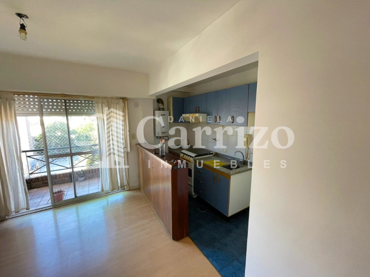 DEPARTAMENTO EN VENTA EN EL CENTRO DE CASTELAR