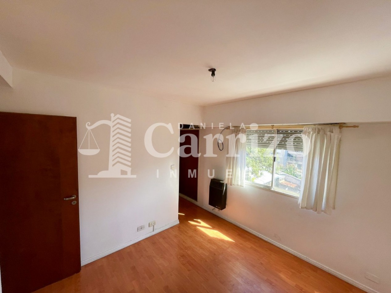 DEPARTAMENTO EN VENTA EN EL CENTRO DE CASTELAR