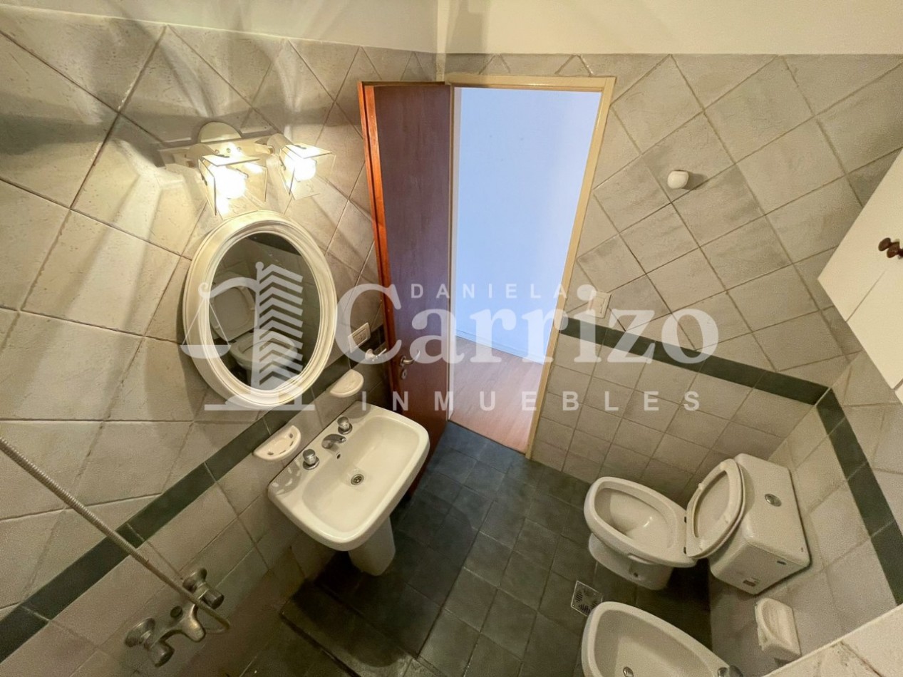 DEPARTAMENTO EN VENTA EN EL CENTRO DE CASTELAR