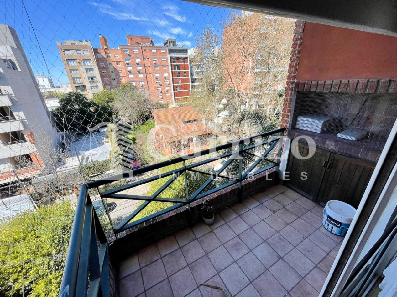 DEPARTAMENTO EN VENTA EN EL CENTRO DE CASTELAR