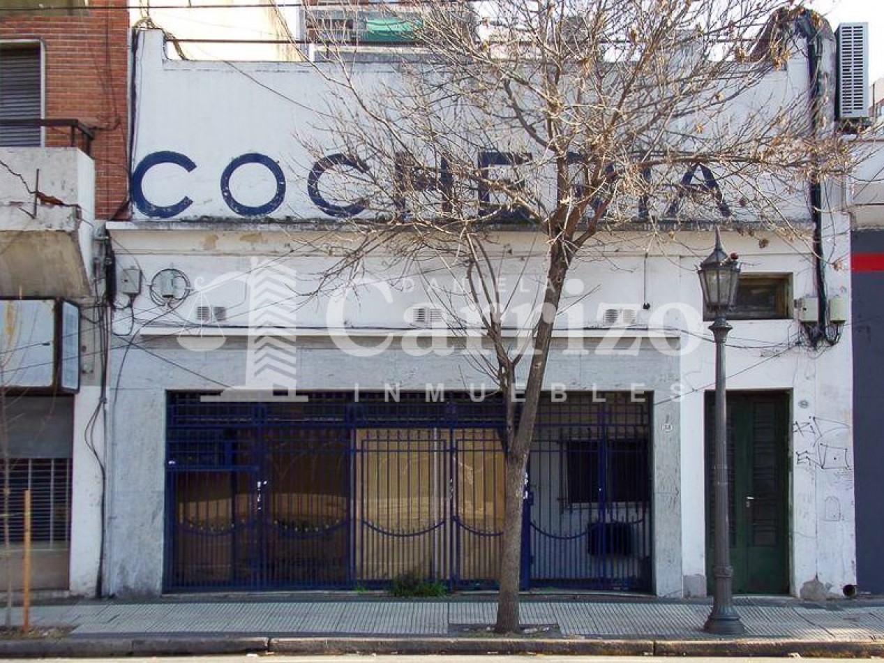 LOCAL COMERCIAL CON VIVIENDA EN AVENIDA ENTRE RIOS AL 1500, BALVANERA, CABA. 