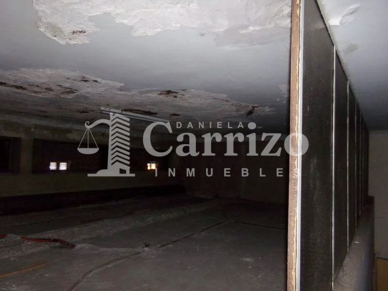 LOCAL COMERCIAL CON VIVIENDA EN AVENIDA ENTRE RIOS AL 1500, BALVANERA, CABA. 