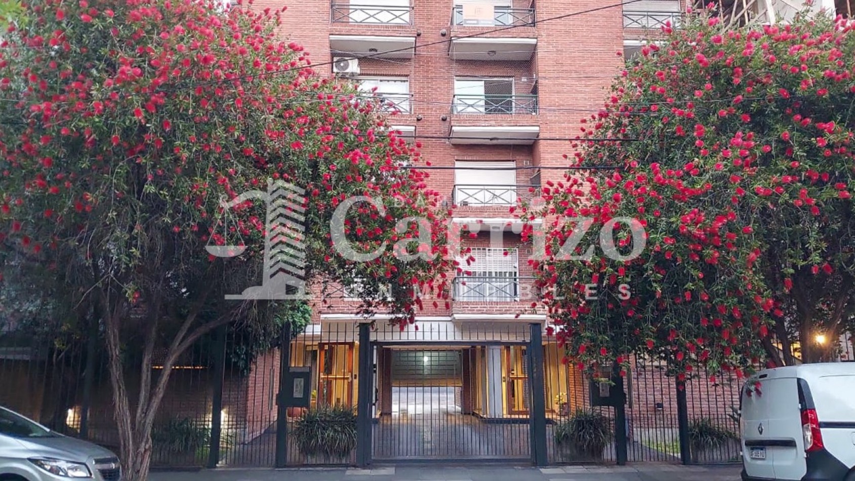 DEPARTAMENTO EN ALQUILER EN CASTELAR NORTE 