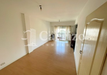 DEPARTAMENTO EN VENTA EN EL CENTRO DE CASTELAR